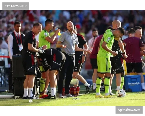 舒斯特中场双核配置，奥斯特哈格与埃格施泰因成战术心脏
